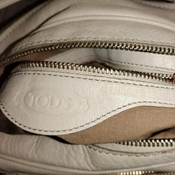 Tod's T-media Multi Pocket Cargo Shoulder bag in cream/off white - Picture 7 of 16